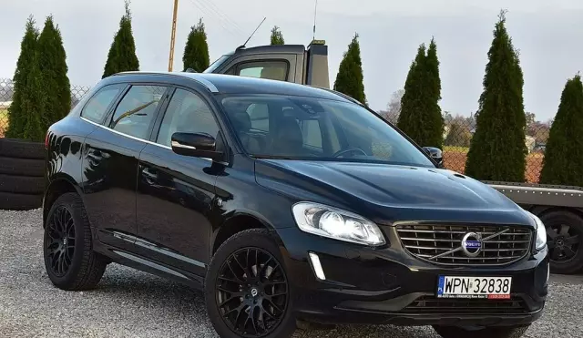 VOLVO XC60 