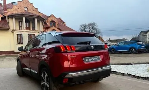 PEUGEOT 3008 