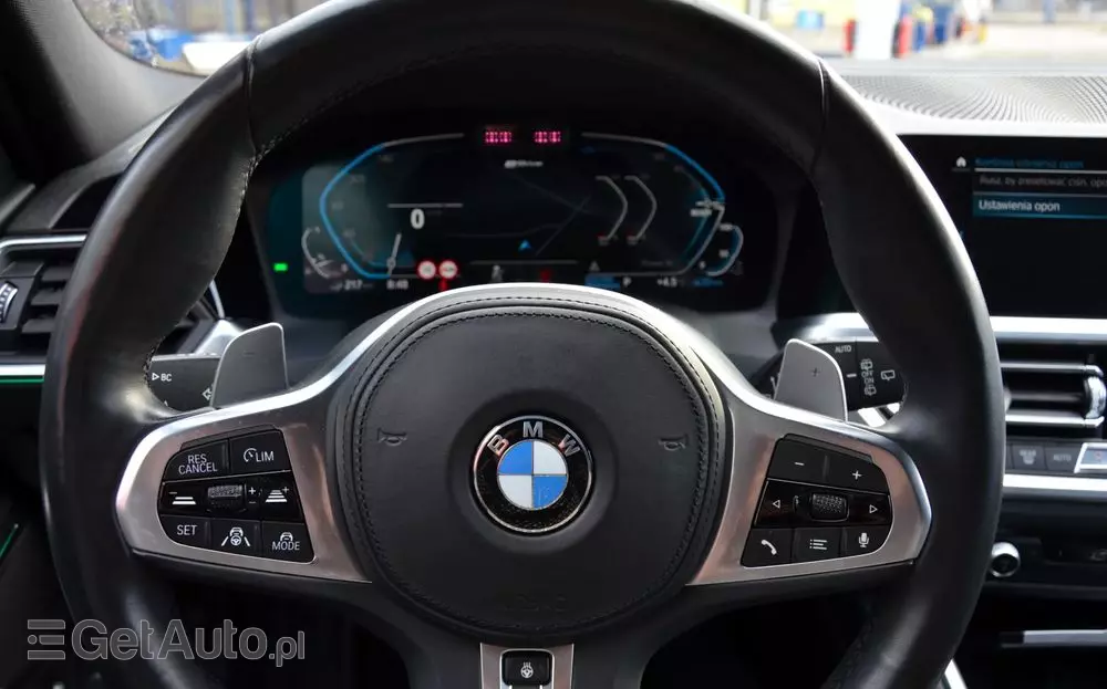 BMW Seria 3 330e xDrive Sport Line