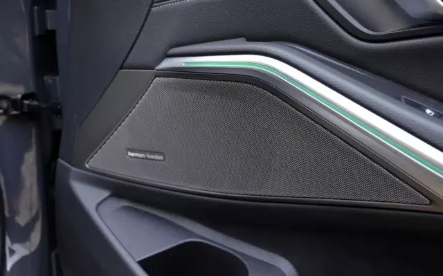 BMW Seria 3 330e xDrive Sport Line