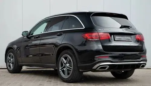 MERCEDES-BENZ GLC 