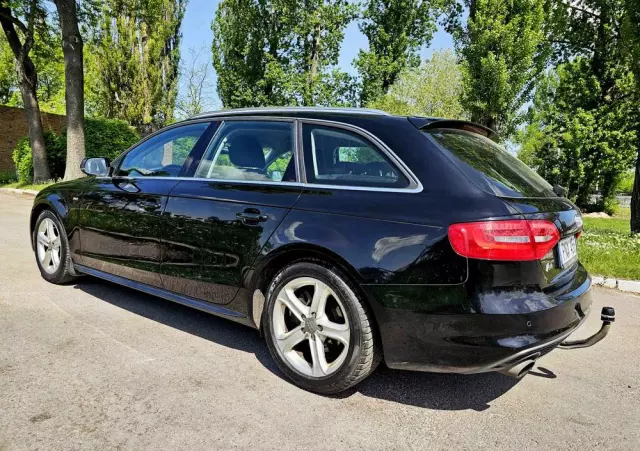 AUDI A4 Avant 1.8 TFSI S line Sportpaket