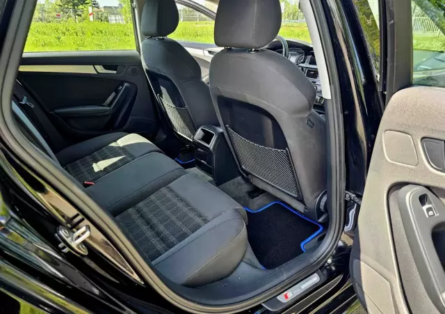 AUDI A4 Avant 1.8 TFSI S line Sportpaket