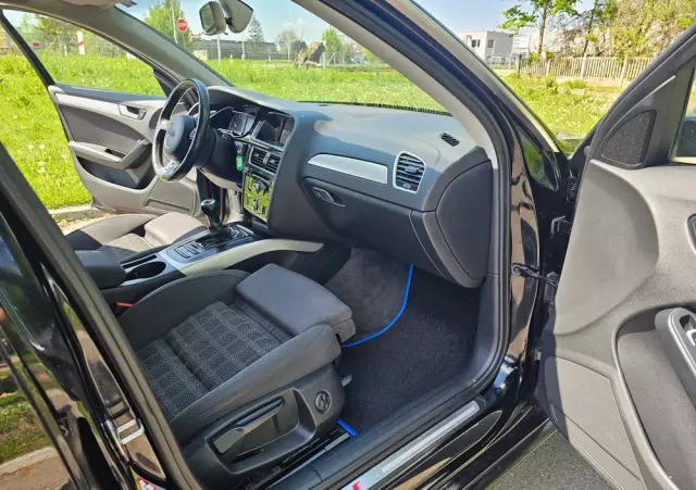 AUDI A4 Avant 1.8 TFSI S line Sportpaket