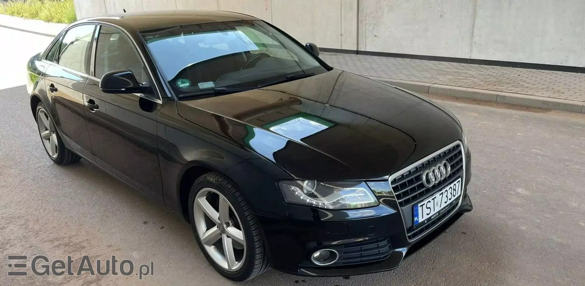 AUDI A4 