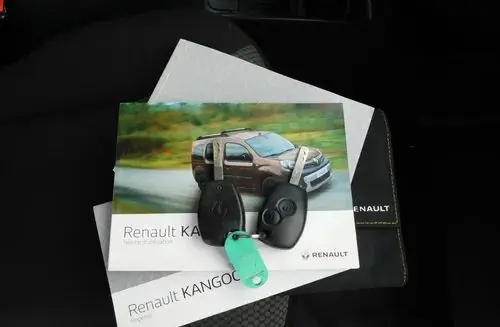 RENAULT Kangoo 