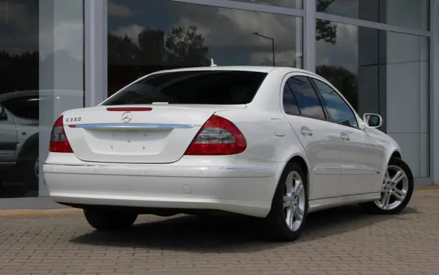 MERCEDES-BENZ Klasa E 350 7G-TRONIC Avantgarde BusinessEDITION