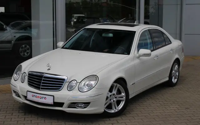 MERCEDES-BENZ Klasa E 350 7G-TRONIC Avantgarde BusinessEDITION