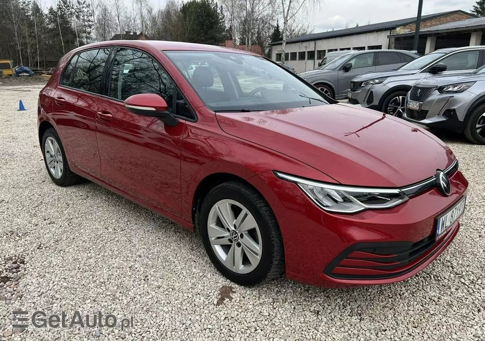 VOLKSWAGEN Golf VIII 1.0 TSI Life