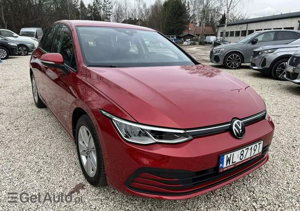VOLKSWAGEN Golf VIII 1.0 TSI Life