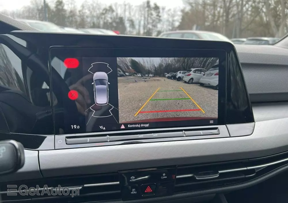 VOLKSWAGEN Golf VIII 1.0 TSI Life