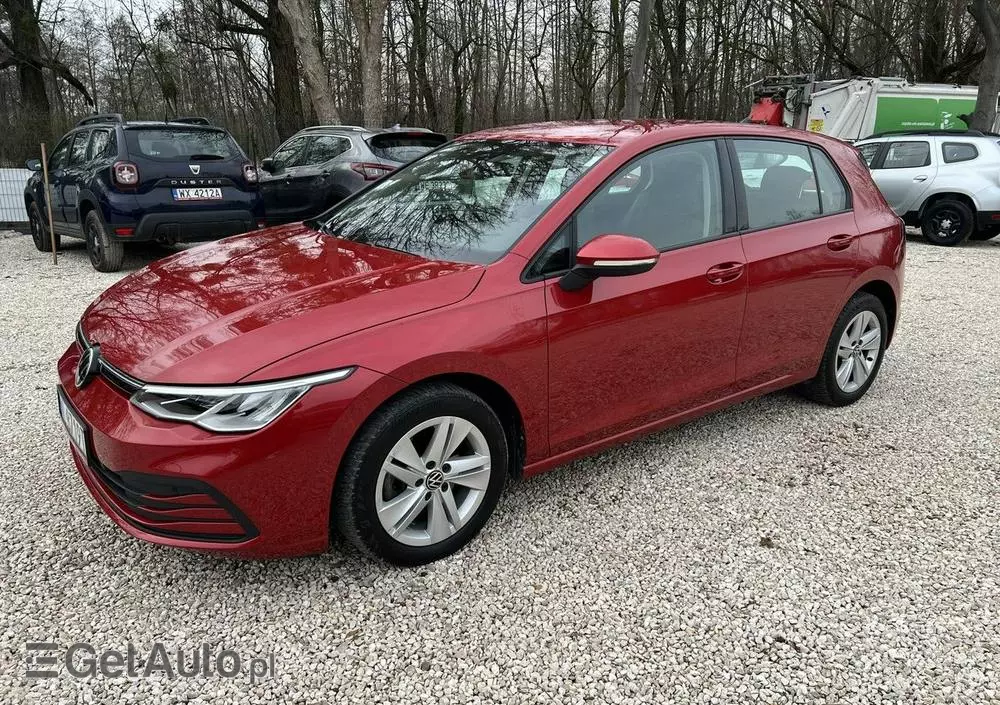 VOLKSWAGEN Golf VIII 1.0 TSI Life