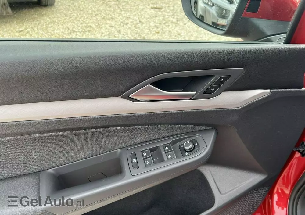 VOLKSWAGEN Golf VIII 1.0 TSI Life