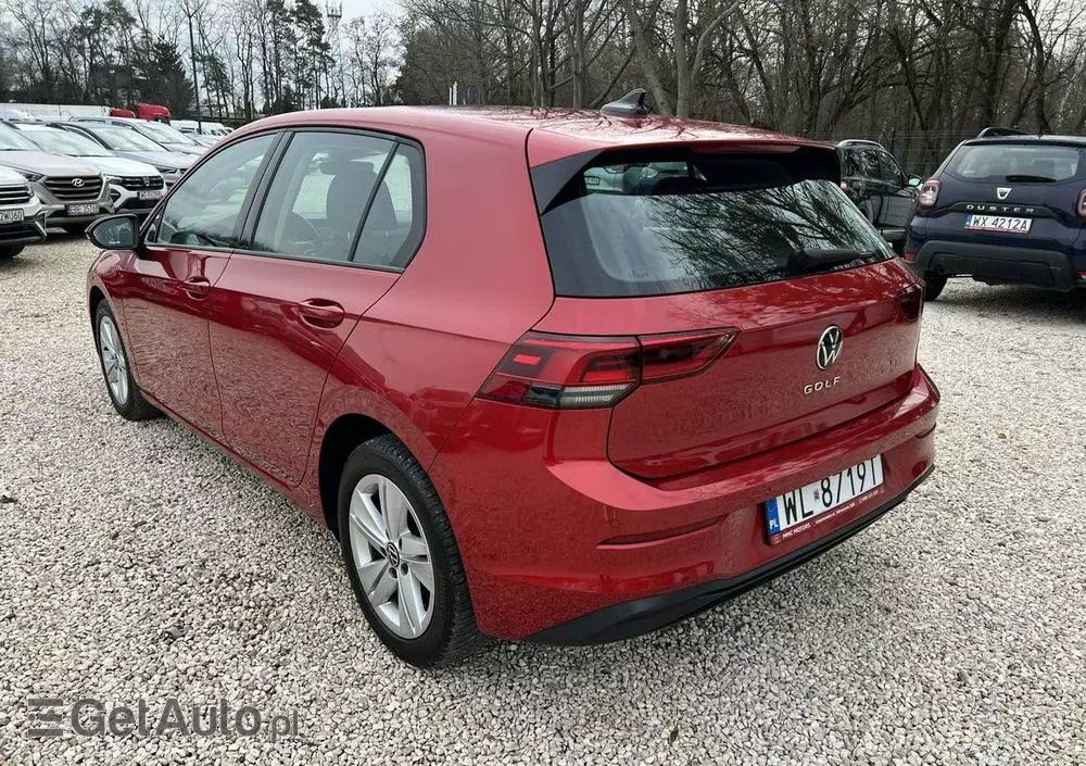VOLKSWAGEN Golf VIII 1.0 TSI Life