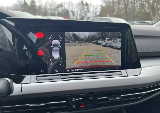 VOLKSWAGEN Golf VIII 1.0 TSI Life