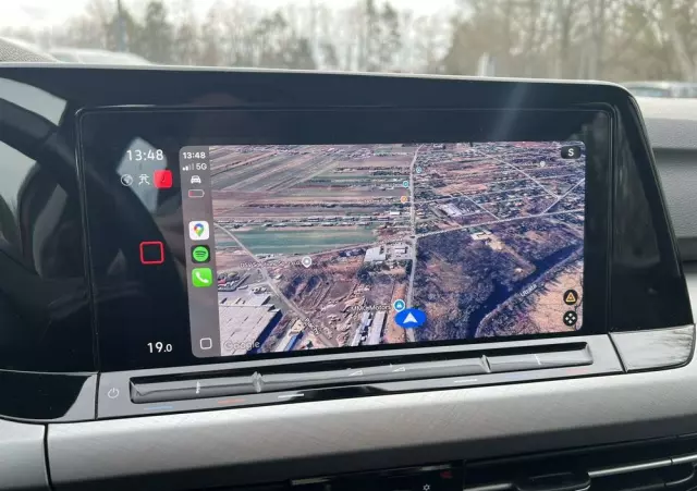 VOLKSWAGEN Golf VIII 1.0 TSI Life