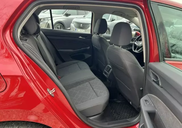 VOLKSWAGEN Golf VIII 1.0 TSI Life