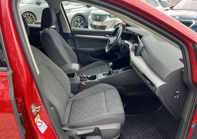 VOLKSWAGEN Golf VIII 1.0 TSI Life