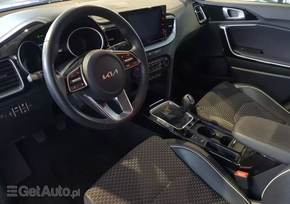 KIA Ceed 1.5 T-GDI Business Line