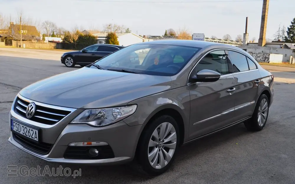 VOLKSWAGEN Passat CC 