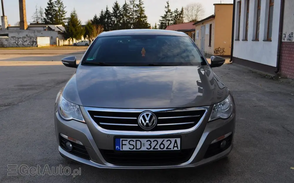 VOLKSWAGEN Passat CC 