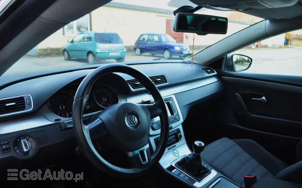 VOLKSWAGEN Passat CC 