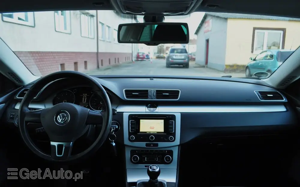 VOLKSWAGEN Passat CC 