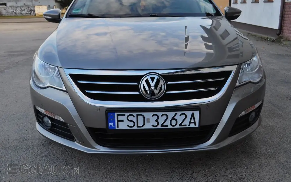 VOLKSWAGEN Passat CC 