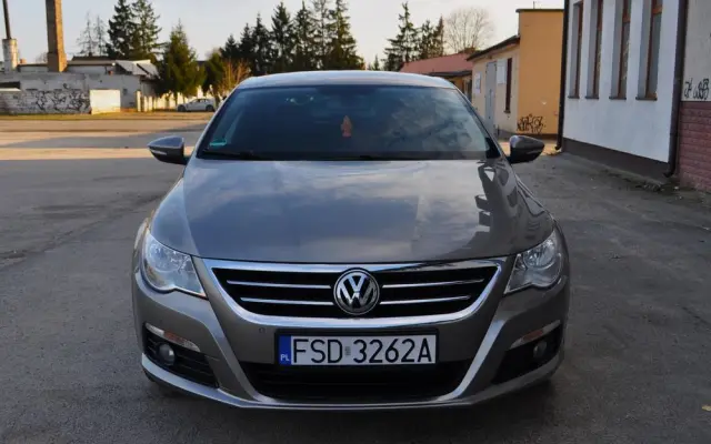 VOLKSWAGEN Passat CC 