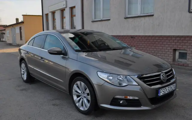 VOLKSWAGEN Passat CC 