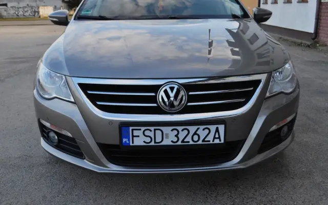 VOLKSWAGEN Passat CC 