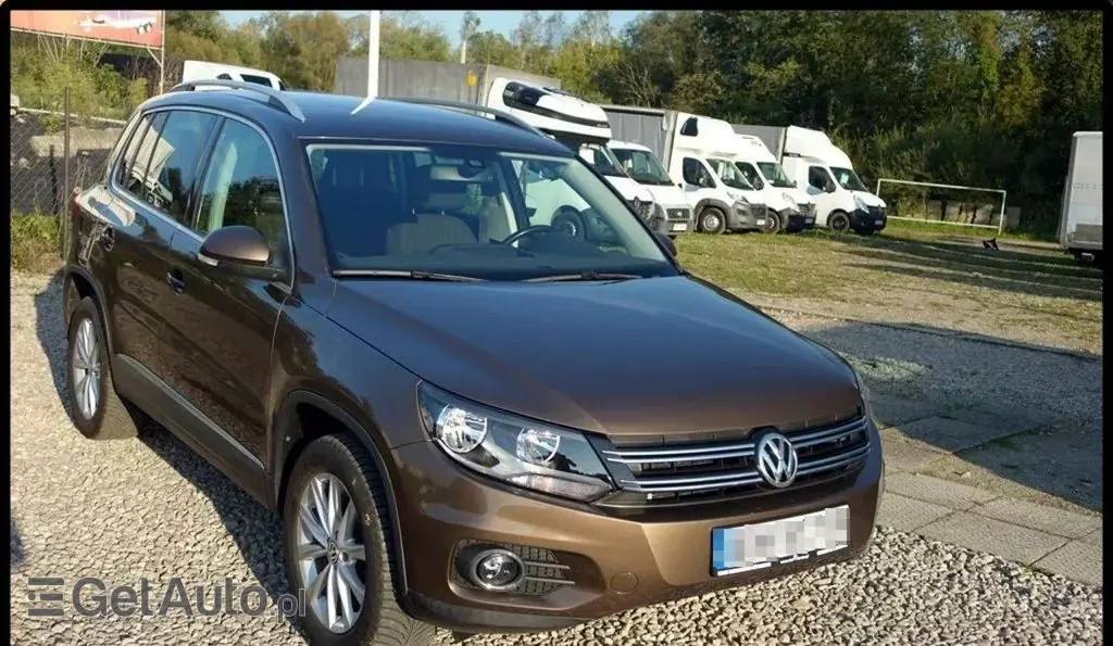 VOLKSWAGEN Tiguan 