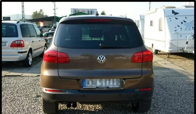 VOLKSWAGEN Tiguan 