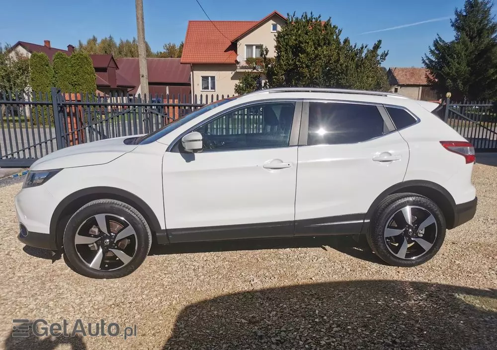 NISSAN Qashqai 1.2 DIG-T N-Connecta EU6