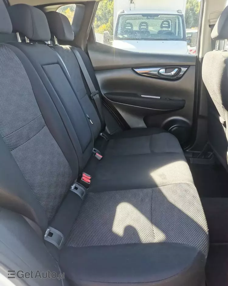 NISSAN Qashqai 1.2 DIG-T N-Connecta EU6