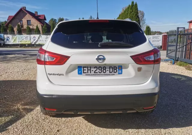 NISSAN Qashqai 1.2 DIG-T N-Connecta EU6