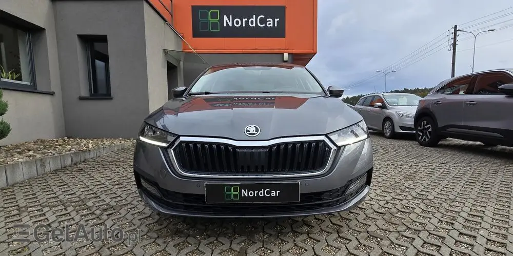 SKODA Octavia 1.5 TSI ACT Ambition