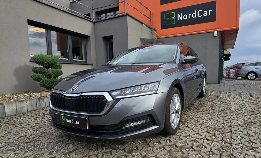 SKODA Octavia 1.5 TSI ACT Ambition