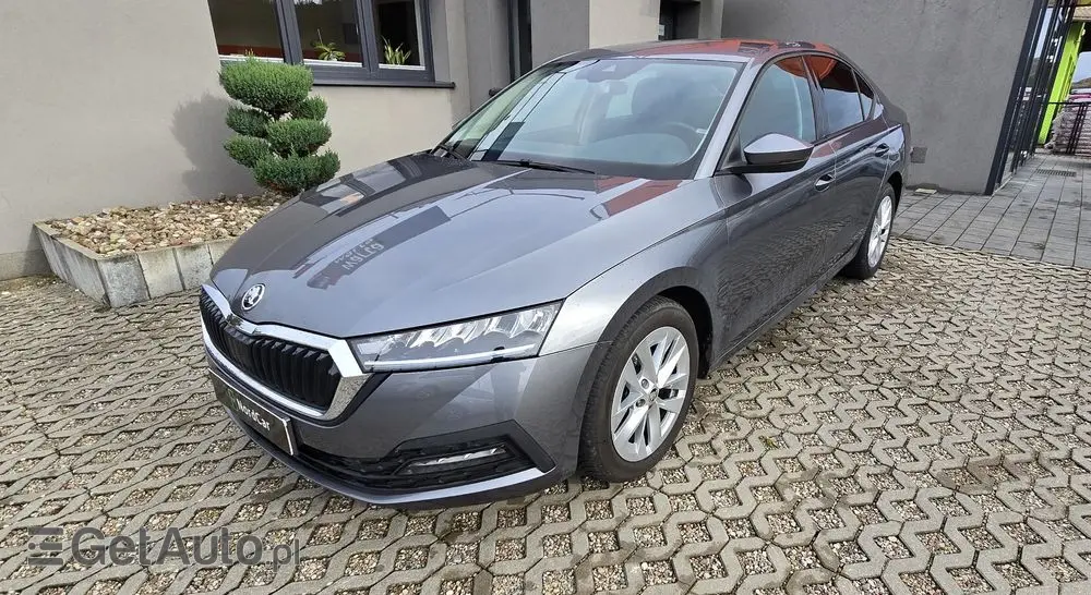 SKODA Octavia 1.5 TSI ACT Ambition