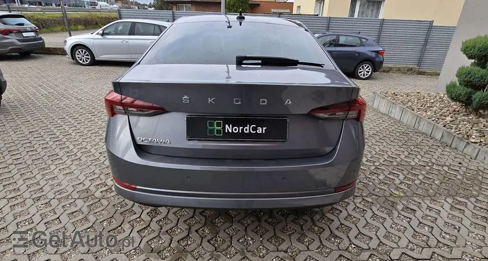 SKODA Octavia 1.5 TSI ACT Ambition