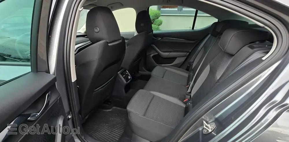 SKODA Octavia 1.5 TSI ACT Ambition