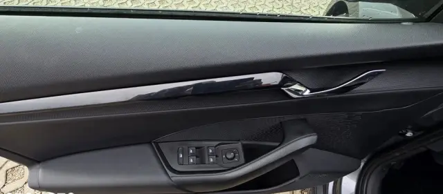 SKODA Octavia 1.5 TSI ACT Ambition