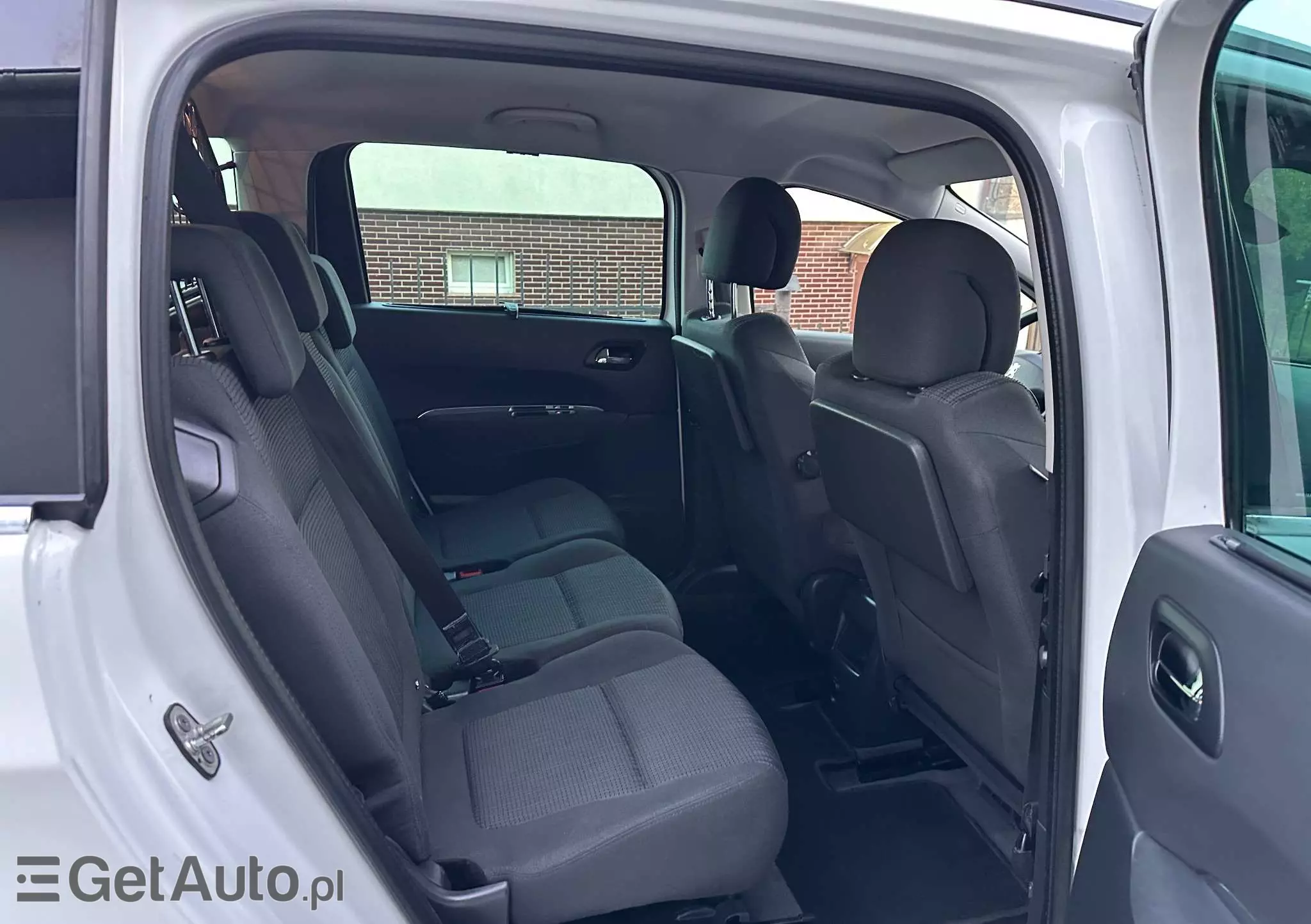 PEUGEOT 5008 2.0 HDi Active 7os