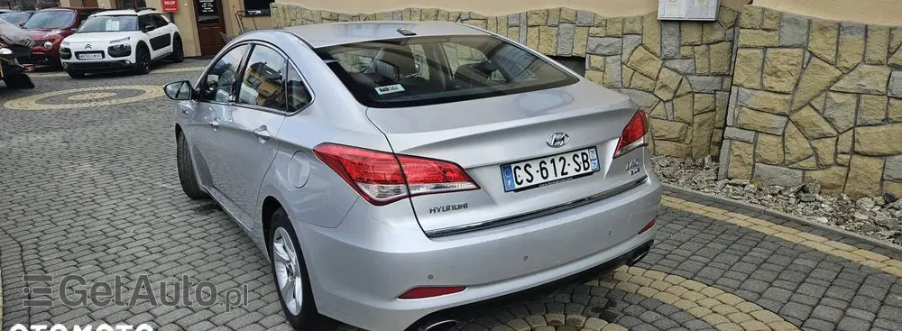 HYUNDAI I40 