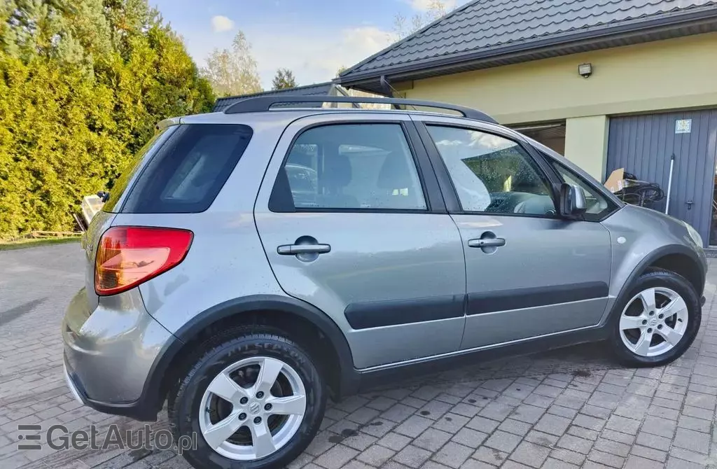 SUZUKI SX4 