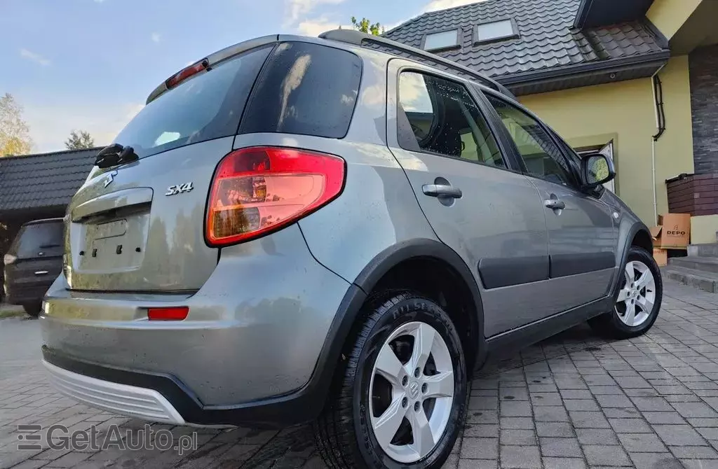 SUZUKI SX4 