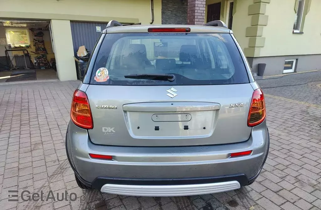 SUZUKI SX4 