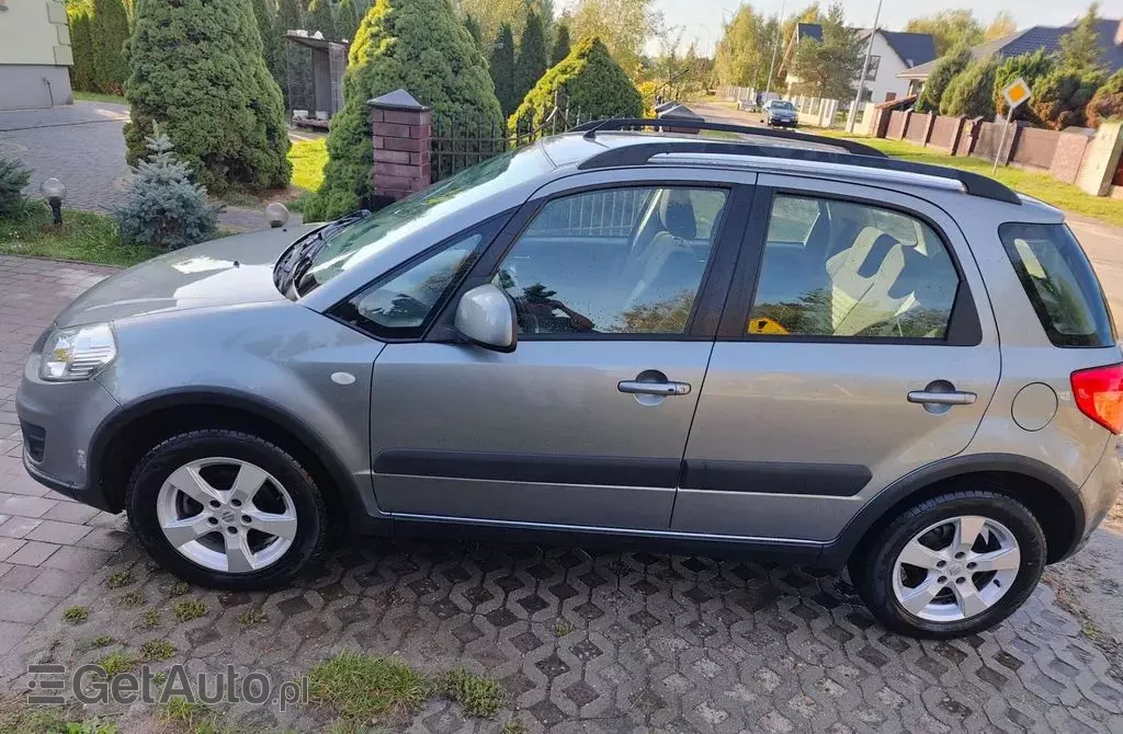 SUZUKI SX4 