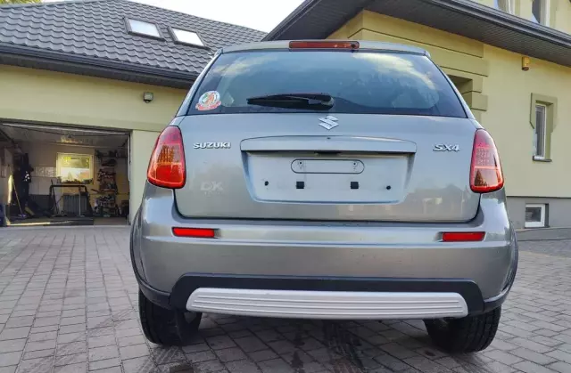 SUZUKI SX4 