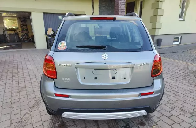 SUZUKI SX4 